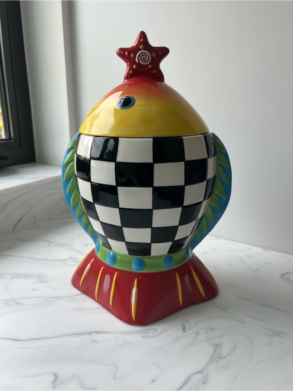 Vintage Linens & Things Ceramic Checked Star Fish Cookie Jar